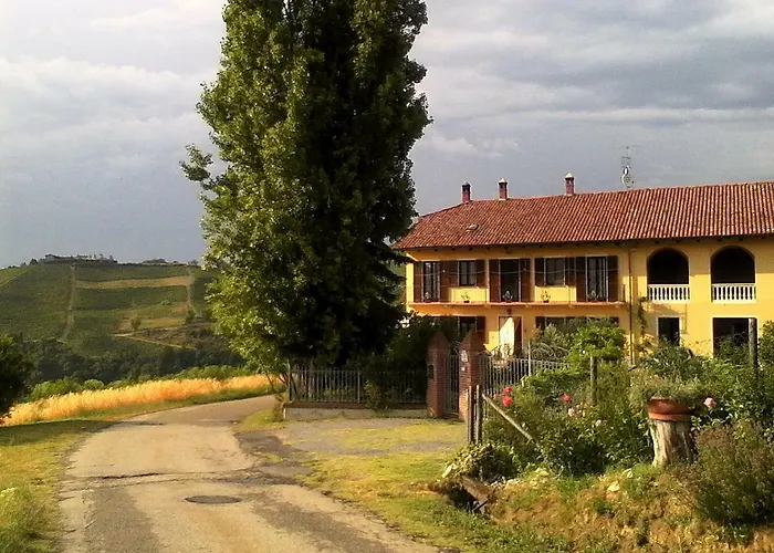 La Casa Dei Masue' Alba (Piedmont)